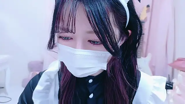 Megu-mimi online show from 10.28.25