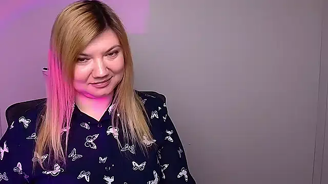 Lola moree online show from 02.04.25