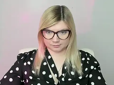 Lola moree online show from 10.27.25