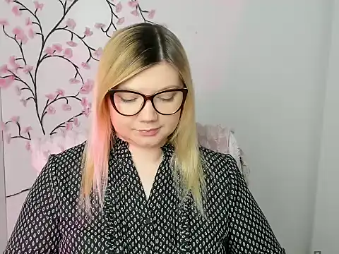 Lola moree online show from 01.10.26