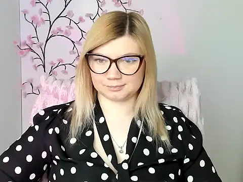 Lola moree online show from 04.18.26