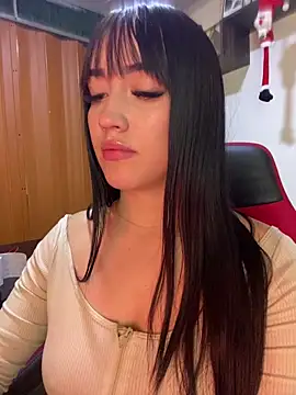 Melody rousse  online show from 12.20.25