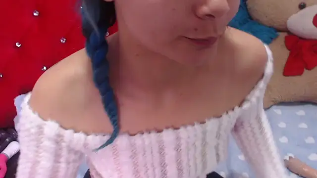 Ariasmithog online show from 10.31.25