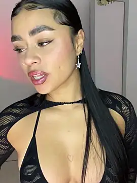 meli ortiz  online show from 10.13.25