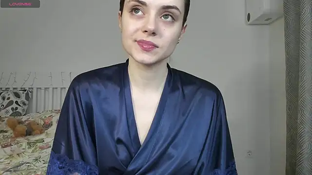 Hustle Babyy online show from 09.14.25