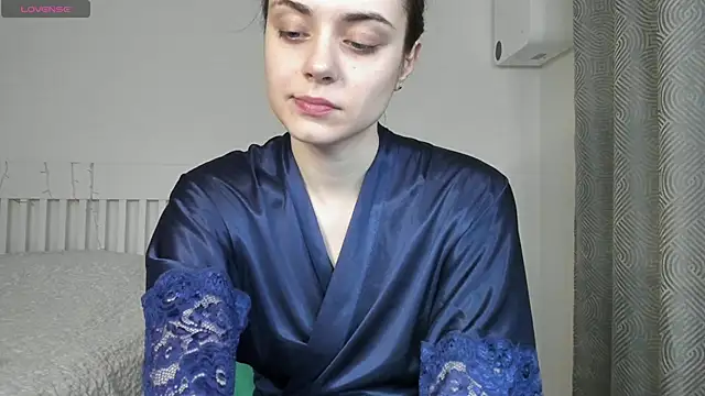 Hustle Babyy online show from 09.17.25