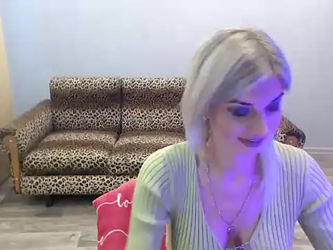 SexyBeatriice online show from 10.21.25