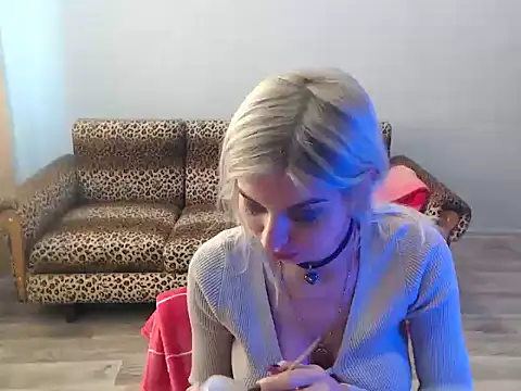 SexyBeatriice online show from 10.26.25