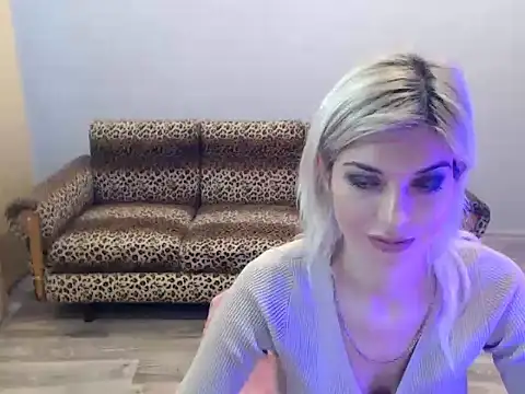 SexyBeatriice online show from 11.28.25