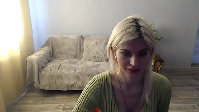 SexyBeatriice online show from 04.13.26