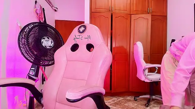 sharlott miller online show from 03.05.25