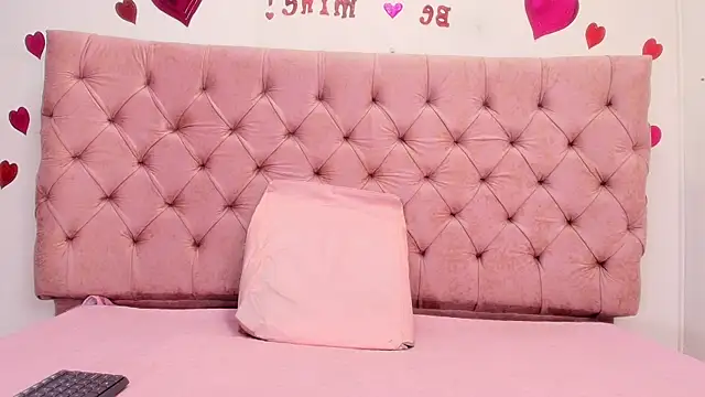 sharlott miller online show from 03.08.25