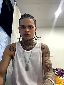 Snapshot of hot_man05 chatting on 01.11.26 hot man05 online show from 01.11.26