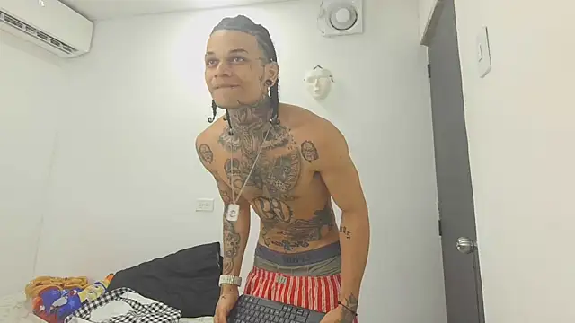 hot man05 online show from 04.28.26