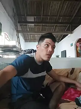 Snapshot of JapeDoBryan chatting on 10.08.25 JapeDoBryan online show from 10.08.25