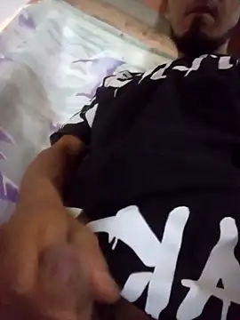 Snapshot of Jean18060 chatting on 10.10.25 Jean18060 online show from 10.10.25