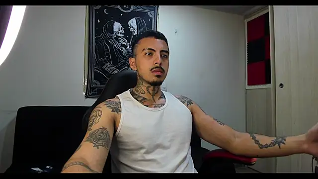 Snapshot of scockpion__ chatting on 03.05.25 scockpion online show from 03.05.25