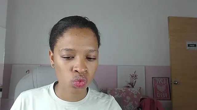 brendathompson  online show from 02.28.25