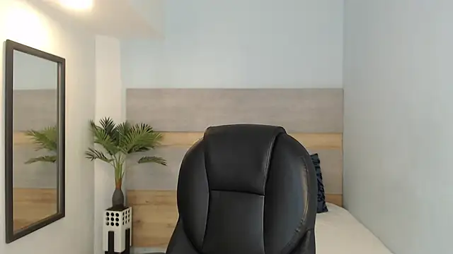 brendathompson  online show from 09.16.25