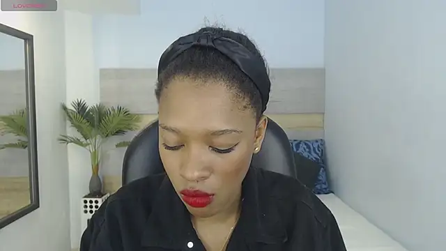 brendathompson  online show from 10.03.25