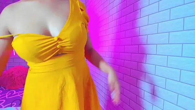 NAUGHTY ALANA  online show from 03.07.25