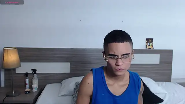 Liiamthompson online show from 10.29.25