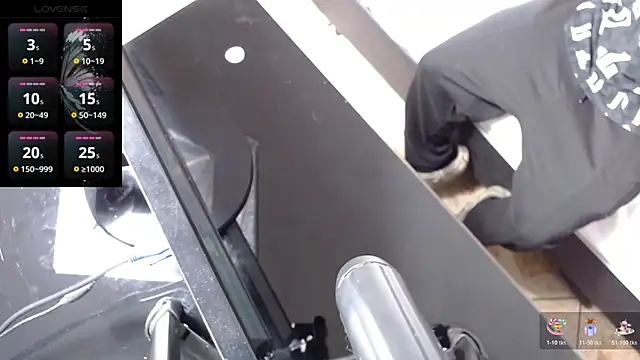 Liiamthompson online show from 04.02.26