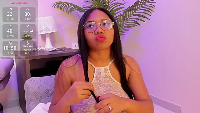 yeikafoxy online show from 02.06.25