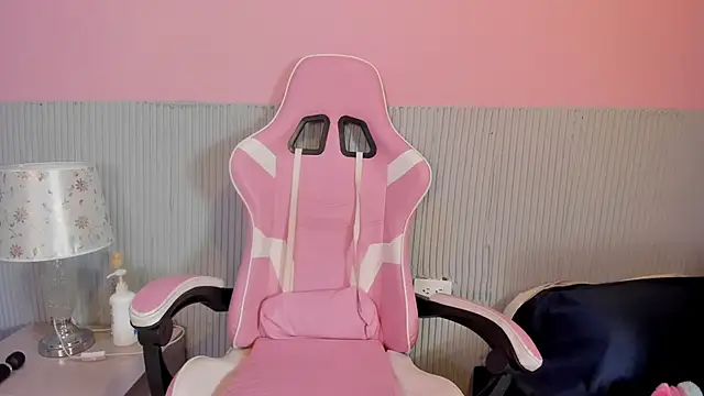 yeikafoxy online show from 11.16.25