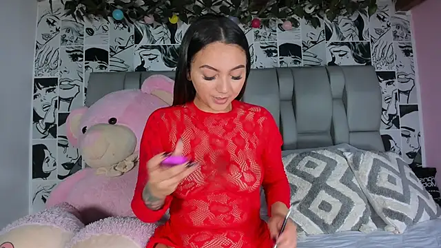 Snapshot of LucyRosse chatting on 05.01.26 LucyRosse online show from 05.01.26