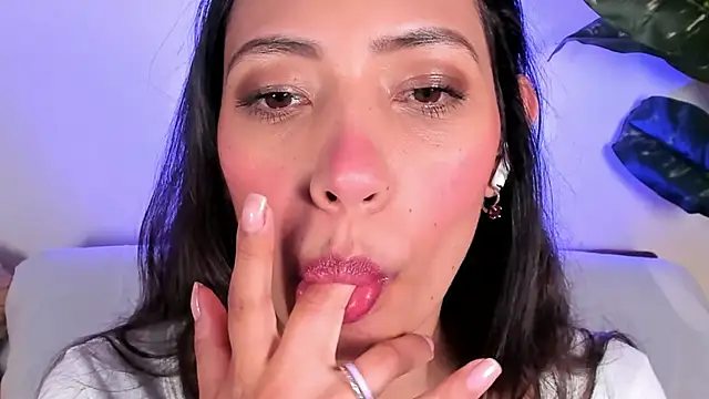 Miss veronicaa2 online show from 05.14.26