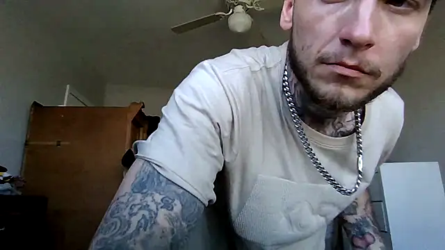 Snapshot of cruz815 chatting on 04.04.26 cruz815 online show from 04.04.26