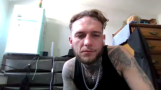 Snapshot of cruz815 chatting on 04.20.26 cruz815 online show from 04.20.26