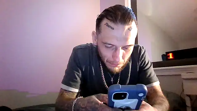 Snapshot of cruz815 chatting on 04.25.26 cruz815 online show from 04.25.26