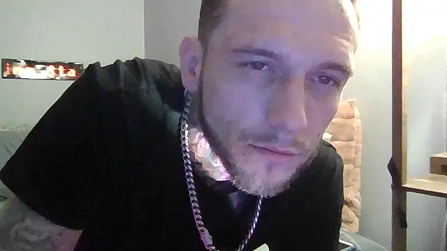 Snapshot of cruz815 chatting on 05.12.26 cruz815 online show from 05.12.26