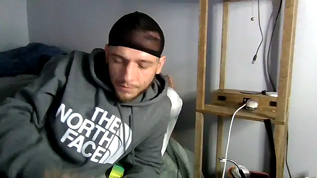 Snapshot of cruz815 chatting on 05.12.26 cruz815 online show from 05.12.26