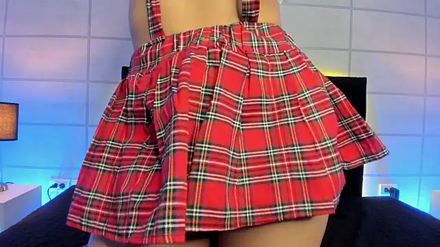 Snapshot of mac-sara chatting on 10.08.25 mac-sara online show from 10.08.25