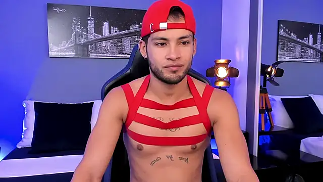 Max Conor1 online show from 09.10.25