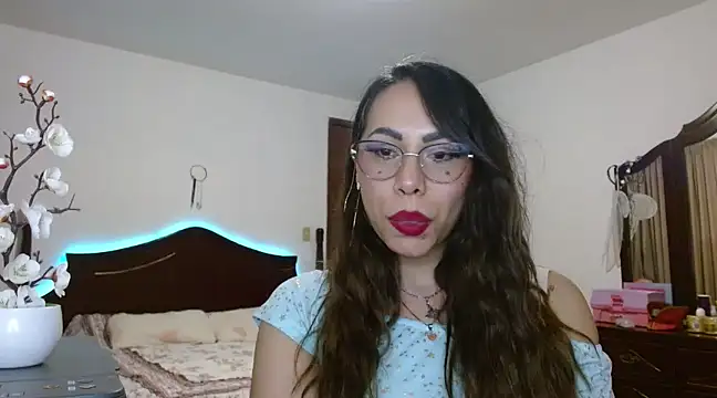 Snapshot of AloLovely_ chatting on 02.26.25 AloLovely online show from 02.26.25