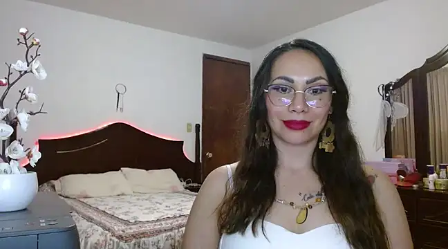 Snapshot of AloLovely_ chatting on 02.27.25 AloLovely online show from 02.27.25