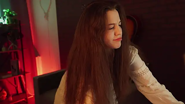 MilaStoyne online show from 03.13.25