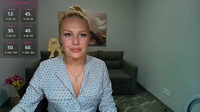 Mira Whites online show from 05.15.26