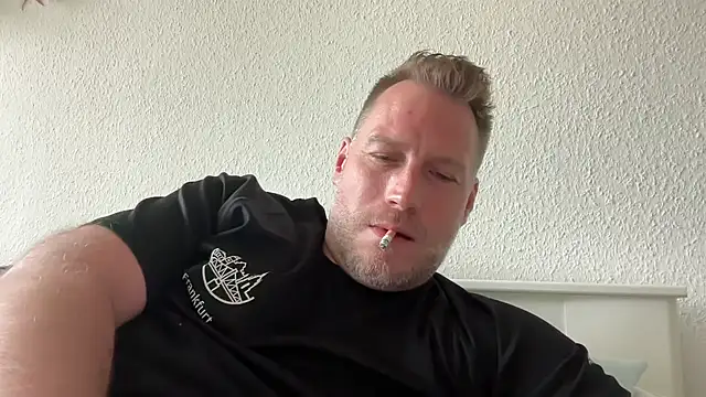 Snapshot of Christian87xxx chatting on 06.06.26 Christian87xxx online show from 06.06.26