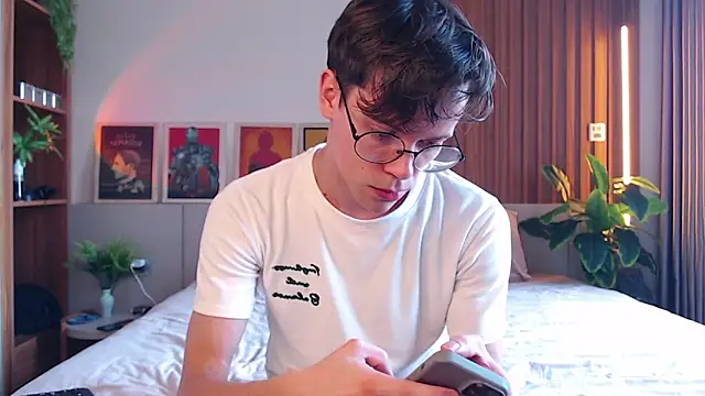 William Henry  online show from 03.26.26