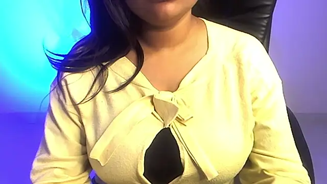 Snapshot of Kannu- chatting on 02.21.25 Kannu- online show from 02.21.25