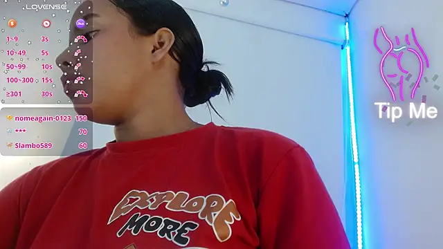 Roxy Stonee online show from 10.09.25