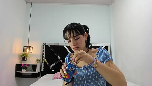 Annyrosee online show from 03.13.25