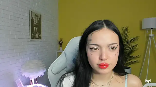 Snapshot of LorettaBigge chatting on 01.30.25 LorettaBigge online show from 01.30.25