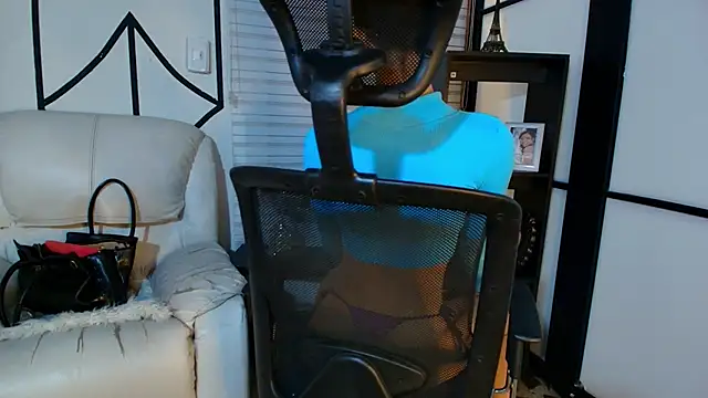 allicemackenzie online show from 03.07.25