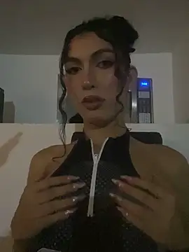 allicemackenzie online show from 09.20.25